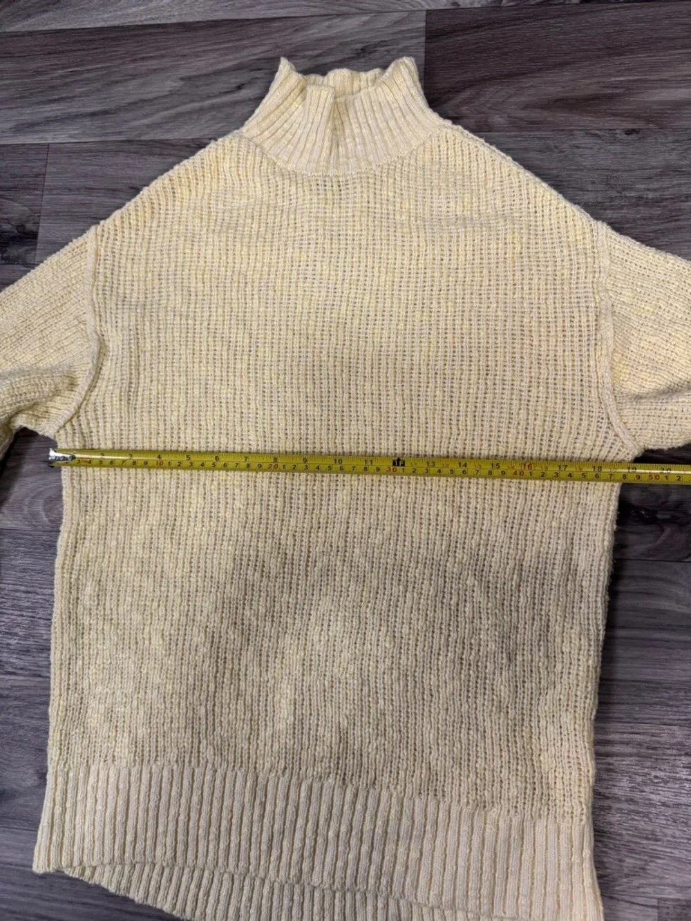 Aerie Hit the Spot Oversized Textured Mockneck Sweater in Soft Yellow Small